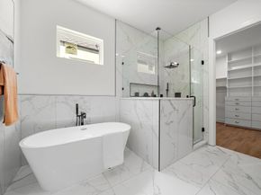 406 E 33rd Street, Houston TX 77018