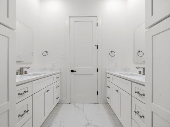 406 E 33rd Street, Houston TX 77018