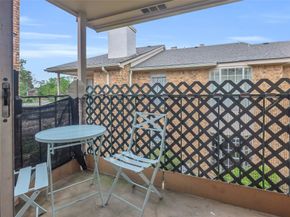 3770 Lovers Wood Lane 810, Houston TX 77014