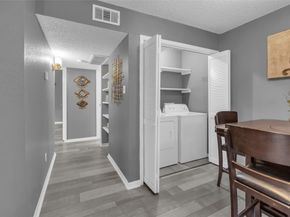 3770 Lovers Wood Lane 810, Houston TX 77014