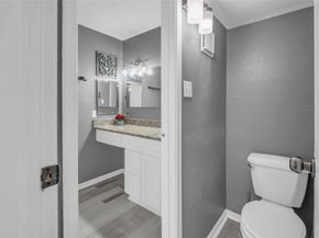3770 Lovers Wood Lane 810, Houston TX 77014