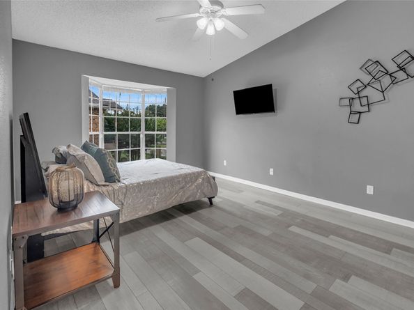 3770 Lovers Wood Lane 810, Houston TX 77014