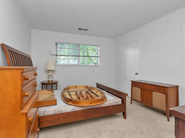 9326 Meadowbriar Lane, Houston TX 77063