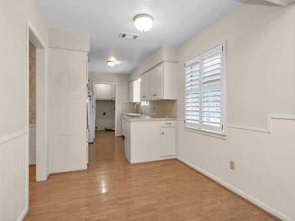 9326 Meadowbriar Lane, Houston TX 77063