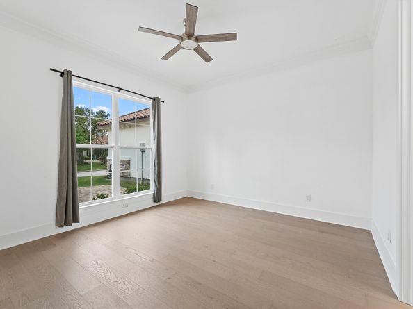 16015 Bridges Fairway Lane, Houston TX 77068