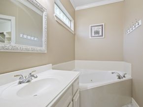 1610 Evesham Drive, Houston TX 77015