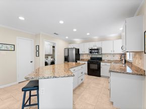 9 S Mossrock Road, The Woodlands TX 77380