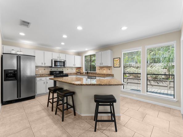 9 S Mossrock Road, The Woodlands TX 77380