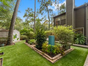 9 S Mossrock Road, The Woodlands TX 77380