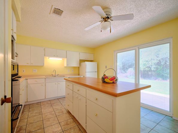 9438 Cedar Point Circle, Houston TX 77070