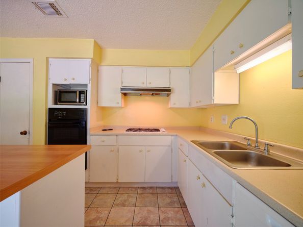 9438 Cedar Point Circle, Houston TX 77070