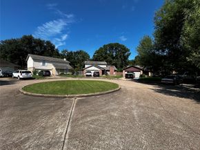 9438 Cedar Point Circle, Houston TX 77070