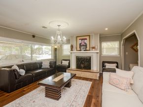 11933 Barryknoll Lane, Houston TX 77024