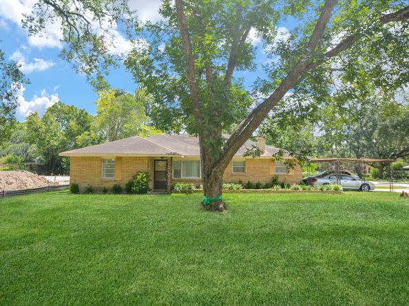 11933 Barryknoll Lane, Houston TX 77024