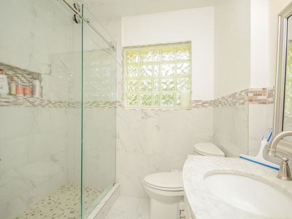 11933 Barryknoll Lane, Houston TX 77024