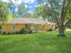 11933 Barryknoll Lane, Houston TX 77024