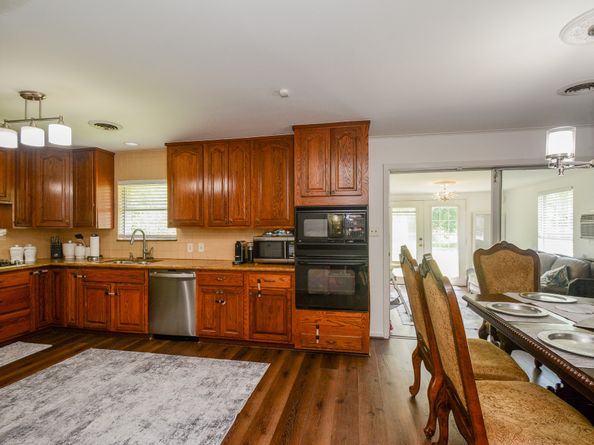 11933 Barryknoll Lane, Houston TX 77024