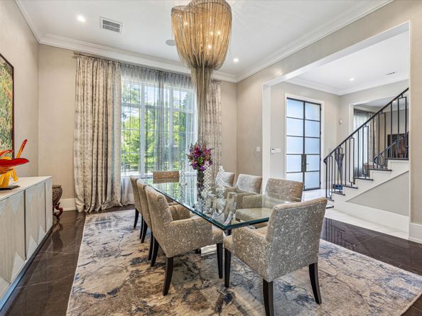 3851 Chevy Chase Drive, Houston TX 77019