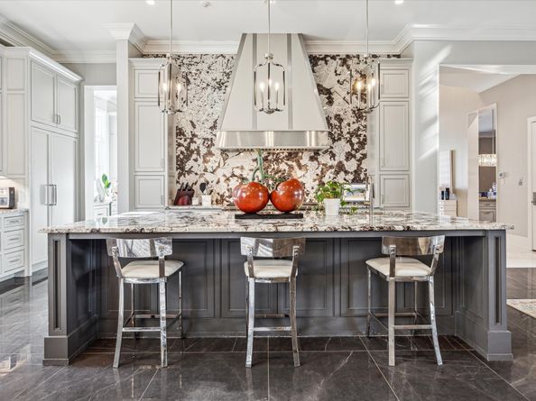 3851 Chevy Chase Drive, Houston TX 77019