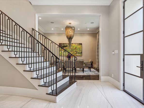 3851 Chevy Chase Drive, Houston TX 77019