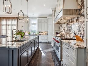3851 Chevy Chase Drive, Houston TX 77019