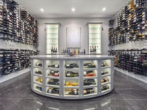 3851 Chevy Chase Drive, Houston TX 77019