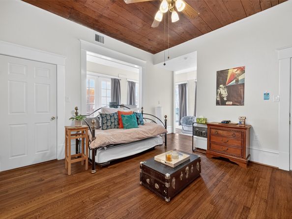 324 W Alabama Street, Houston TX 77006