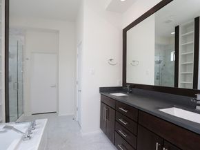 5210 Rose Street C, Houston TX 77007