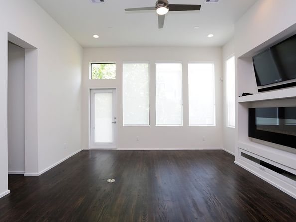 5210 Rose Street C, Houston TX 77007