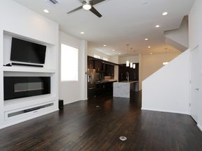 5210 Rose Street C, Houston TX 77007