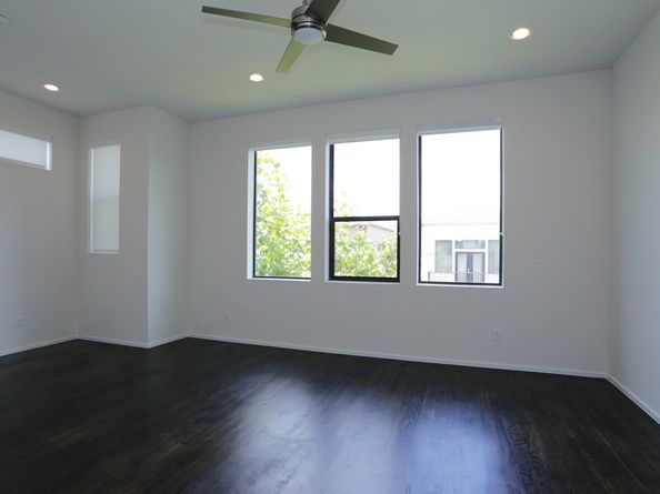 5210 Rose Street C, Houston TX 77007