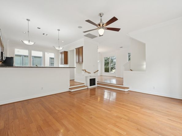 5731 Kansas Street, Houston TX 77007