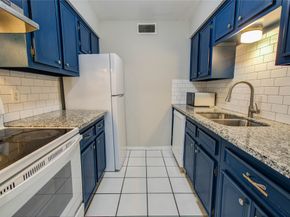 7900 Westheimer Road 145, Houston TX 77063