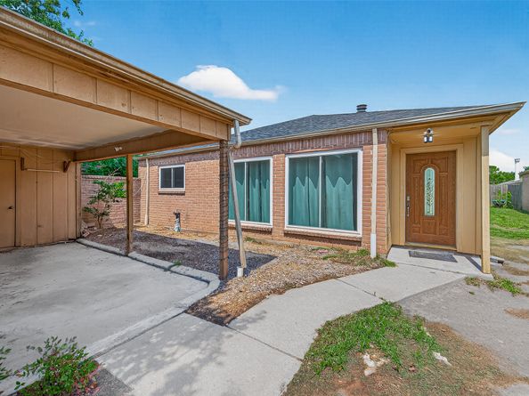 15818 Alta Mar Drive, Houston TX 77083