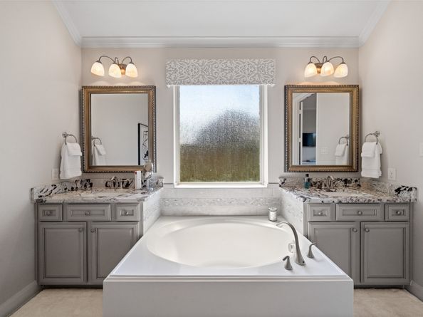 10935 Sarah Bluff Lane, Cypress TX 77433