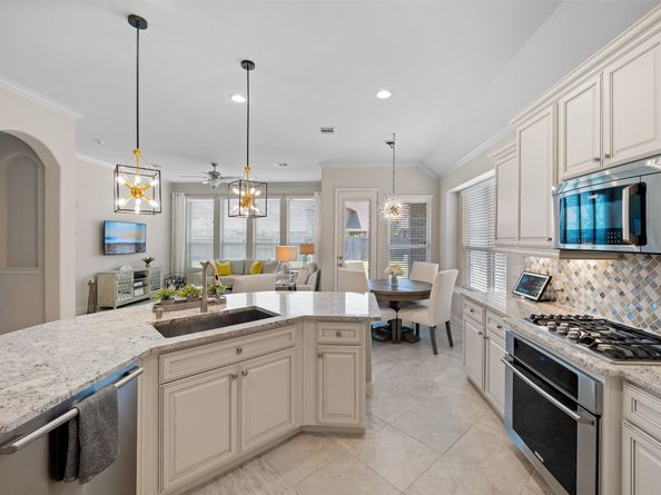 10935 Sarah Bluff Lane, Cypress TX 77433