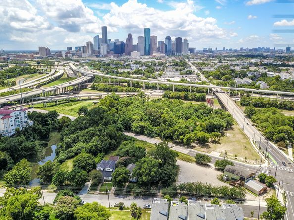 519 W 31st, Houston TX 77018