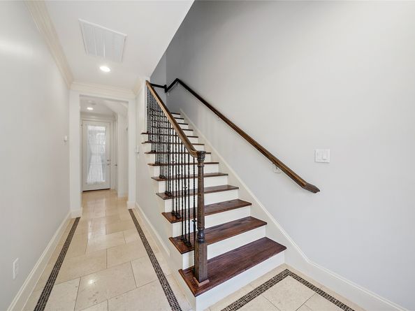 3921 Gramercy Street, Houston TX 77025