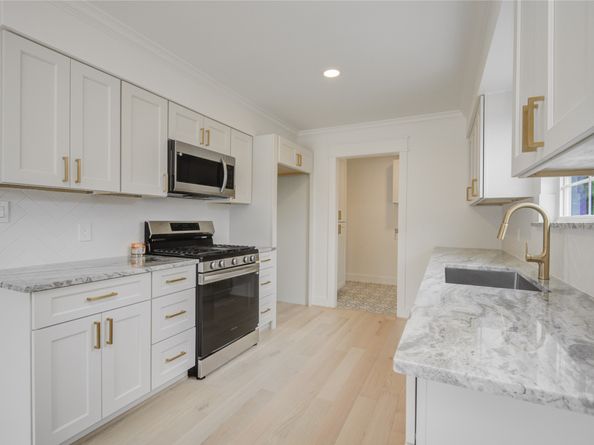 9822 Thorn Street, Houston TX 77078