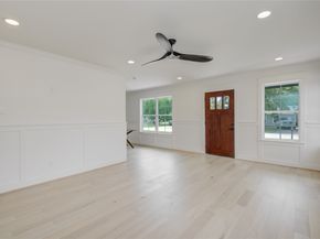9822 Thorn Street, Houston TX 77078
