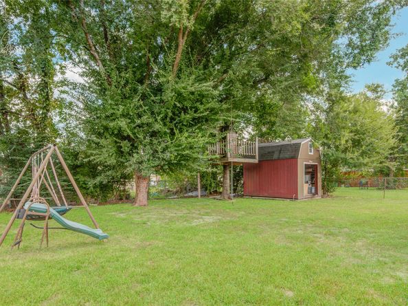 9822 Thorn Street, Houston TX 77078