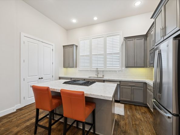 4721 Banning Drive E, Houston TX 77027