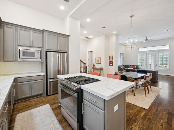 4721 Banning Drive E, Houston TX 77027