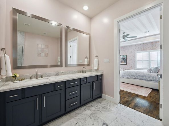 4721 Banning Drive E, Houston TX 77027