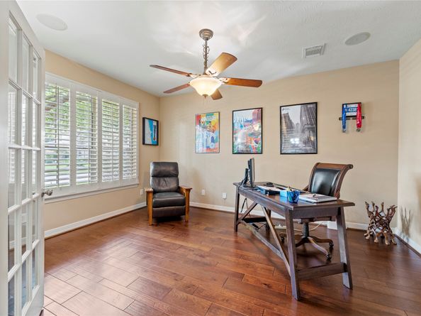 8607 Crossriver Lane, Houston TX 77095