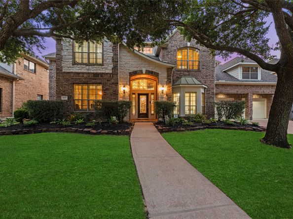 8607 Crossriver Lane, Houston TX 77095