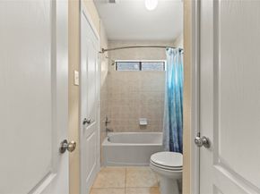 8607 Crossriver Lane, Houston TX 77095
