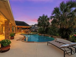 8607 Crossriver Lane, Houston TX 77095