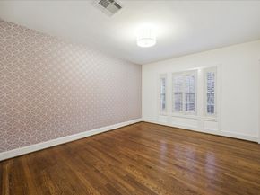 2233 Pelham Drive, Houston TX 77019