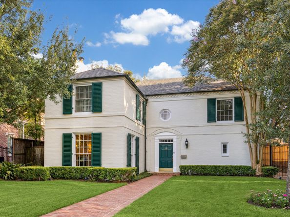 2233 Pelham Drive, Houston TX 77019